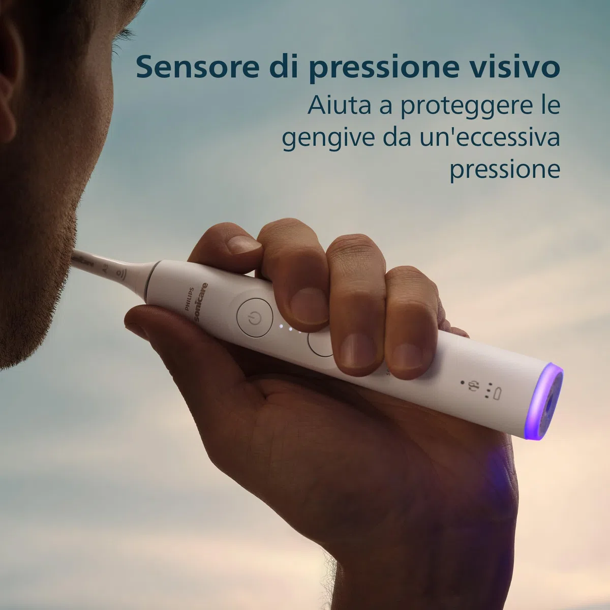 Philips Sonicare 6100, spazzolino sonico con 2 modalità di spazzolamento e 3 livelli di intensità, avviso di pressione, EasyStart, SmarTimer, custodia da viaggio, bianco, HX7400/02 [Nuova tecnologia]
