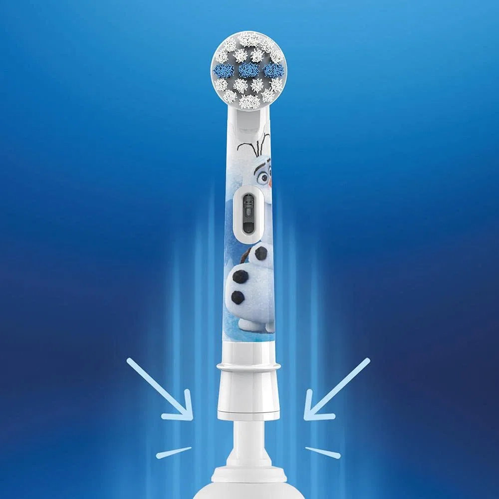 Oral-B Stages Power testine Frozen per spazzolini elettrici per bambini, 2 pezzi (il prodotto può differire dall'immagine)